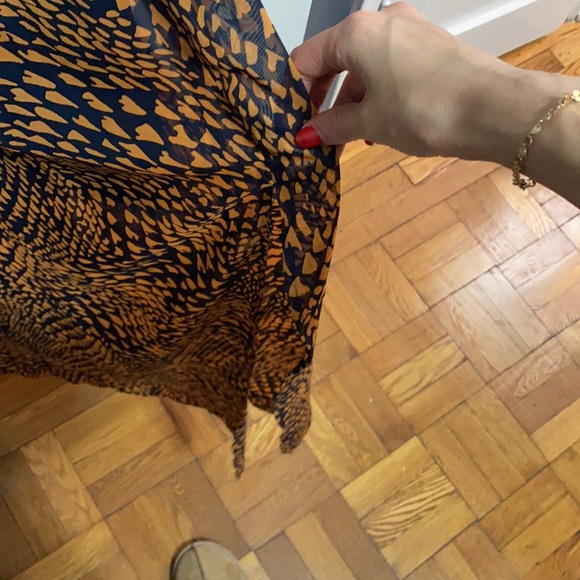 Beautiful Macy’s dress. Bar III - Picture 3 of 4